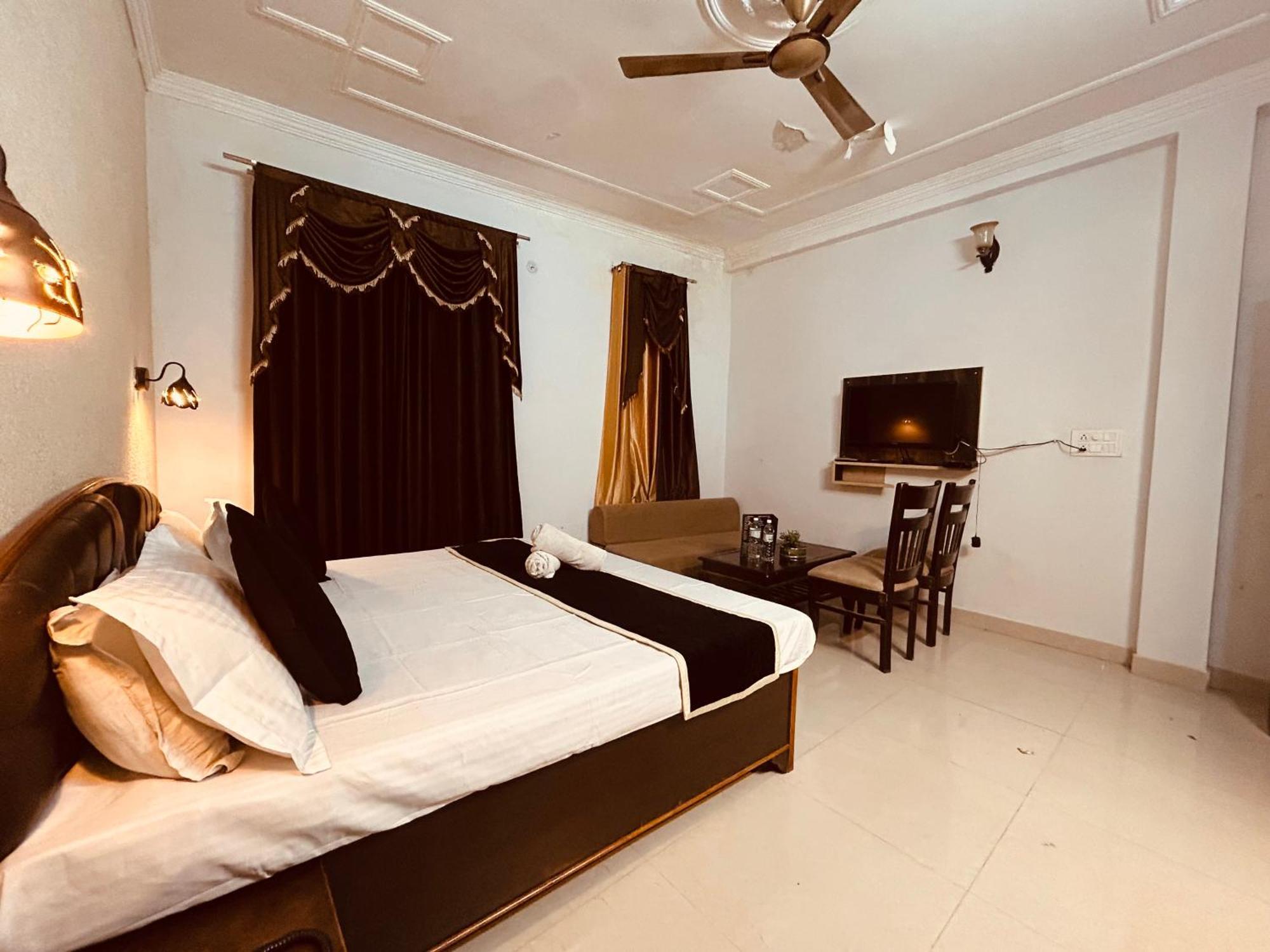 Hotel Royal Respite - Luxury Comfort ! Travellers Delight ! Budget Friendly ! Prime Location ! Guest Favourite Rishīkesh 외부 사진