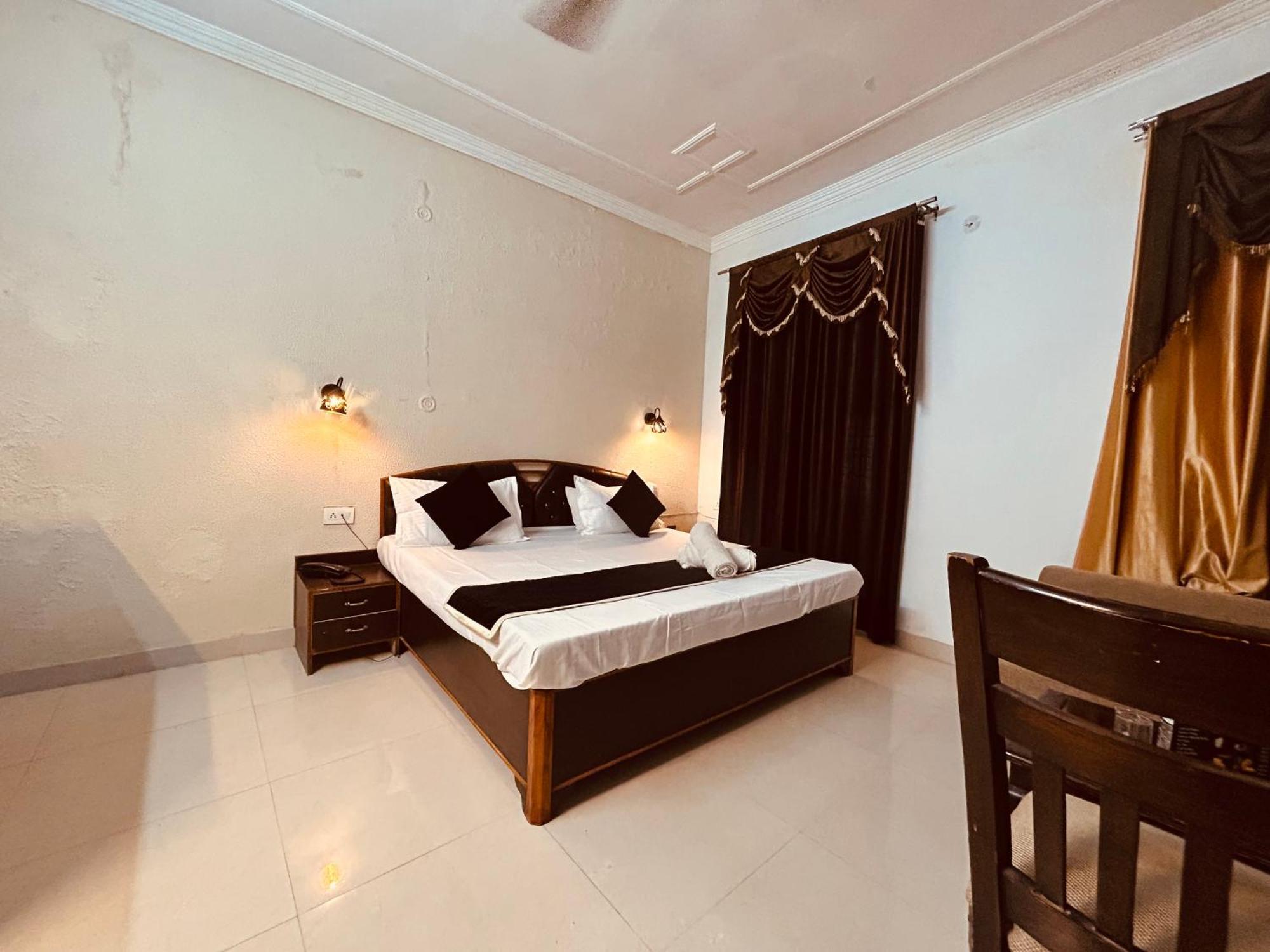 Hotel Royal Respite - Luxury Comfort ! Travellers Delight ! Budget Friendly ! Prime Location ! Guest Favourite Rishīkesh 외부 사진